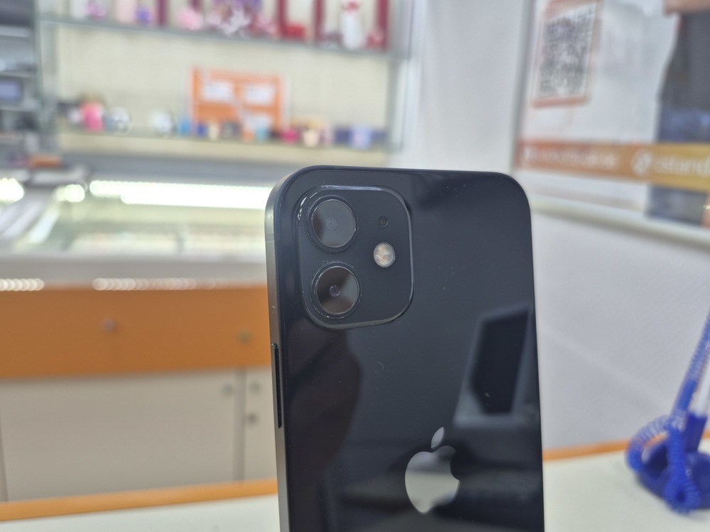 Смартфон Apple iPhone 12 128Gb
