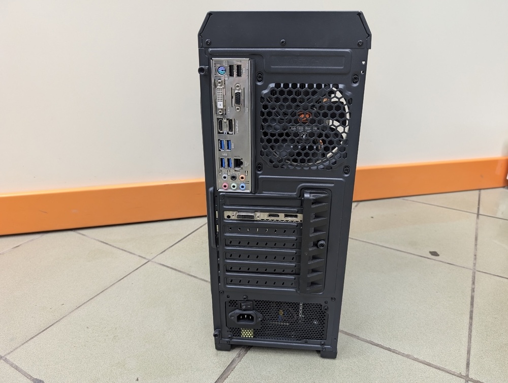 Системный блок GIGABYTE;  Core I5-11400F, GeForce GTX 1050 Ti, 32 Гб, 512 GB, Нет