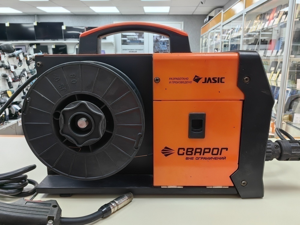 Сварочный аппарат Сварог Real MIG 200;