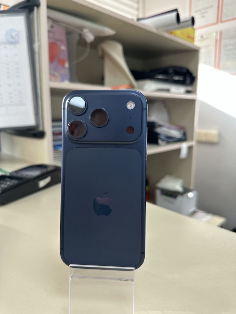 Смартфон Apple Iphone 17 Pro 256Gb