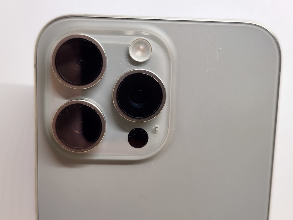 Смартфон Apple iPhone 15 Pro Max 256Gb