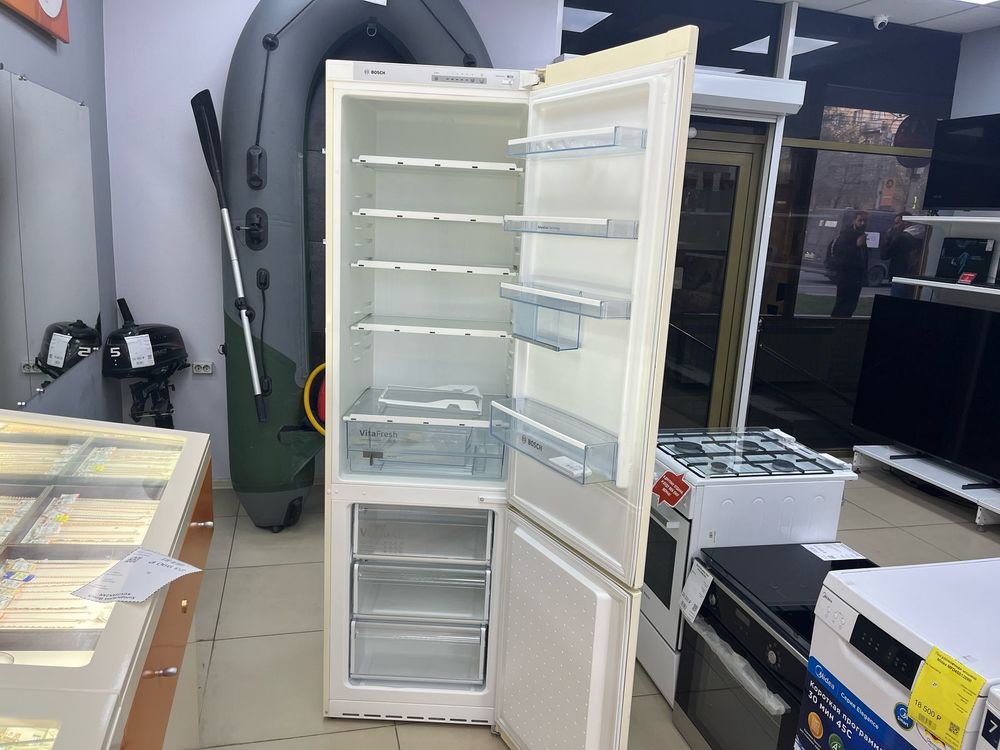 Холодильник Bosch KGV39XK2AR