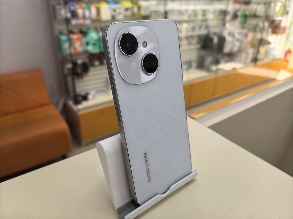 Смартфон Tecno Spark Go1 4/64