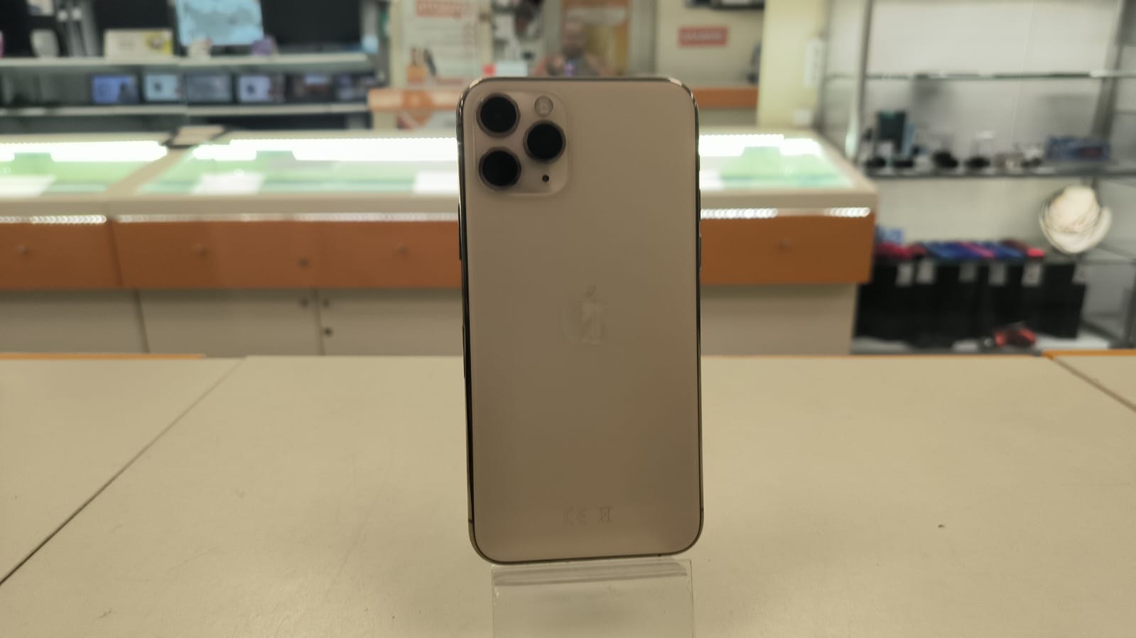 Смартфон Apple iPhone 11 Pro 64Gb 4400031855598 в Волгограде - купить в  интернет-магазине ювелирных украшений и дисконт техники «Золотой Стандарт»