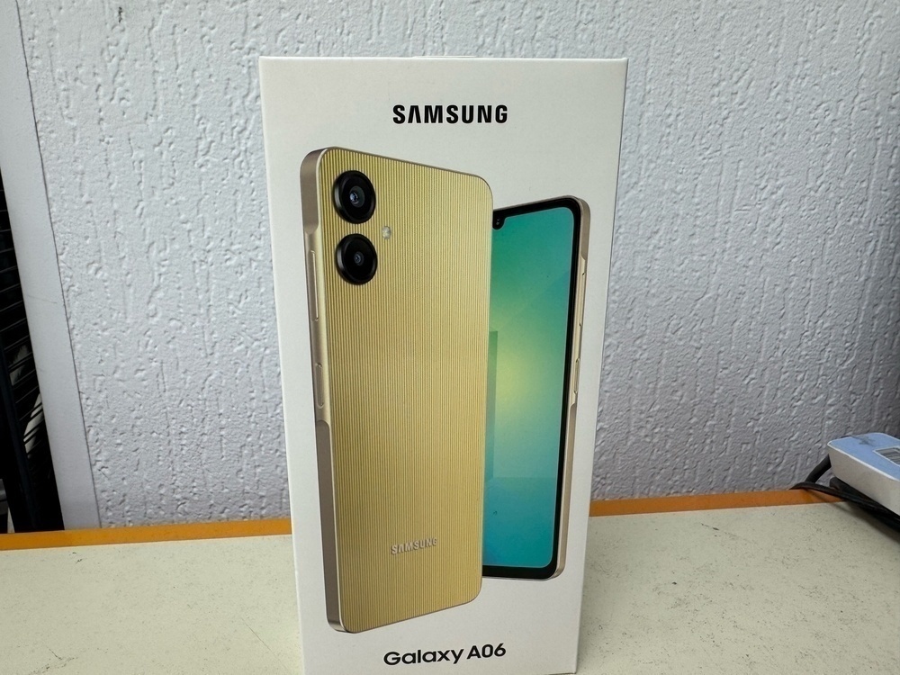 Смартфон Samsung Galaxy A06 4/64