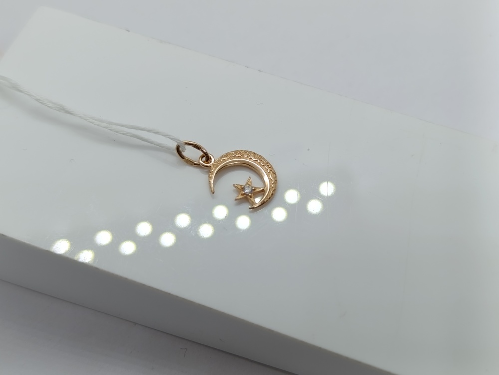 ПОДВЕСКА ПОЛУМЕСЯЦ С КАМНЕМ (Au 585)