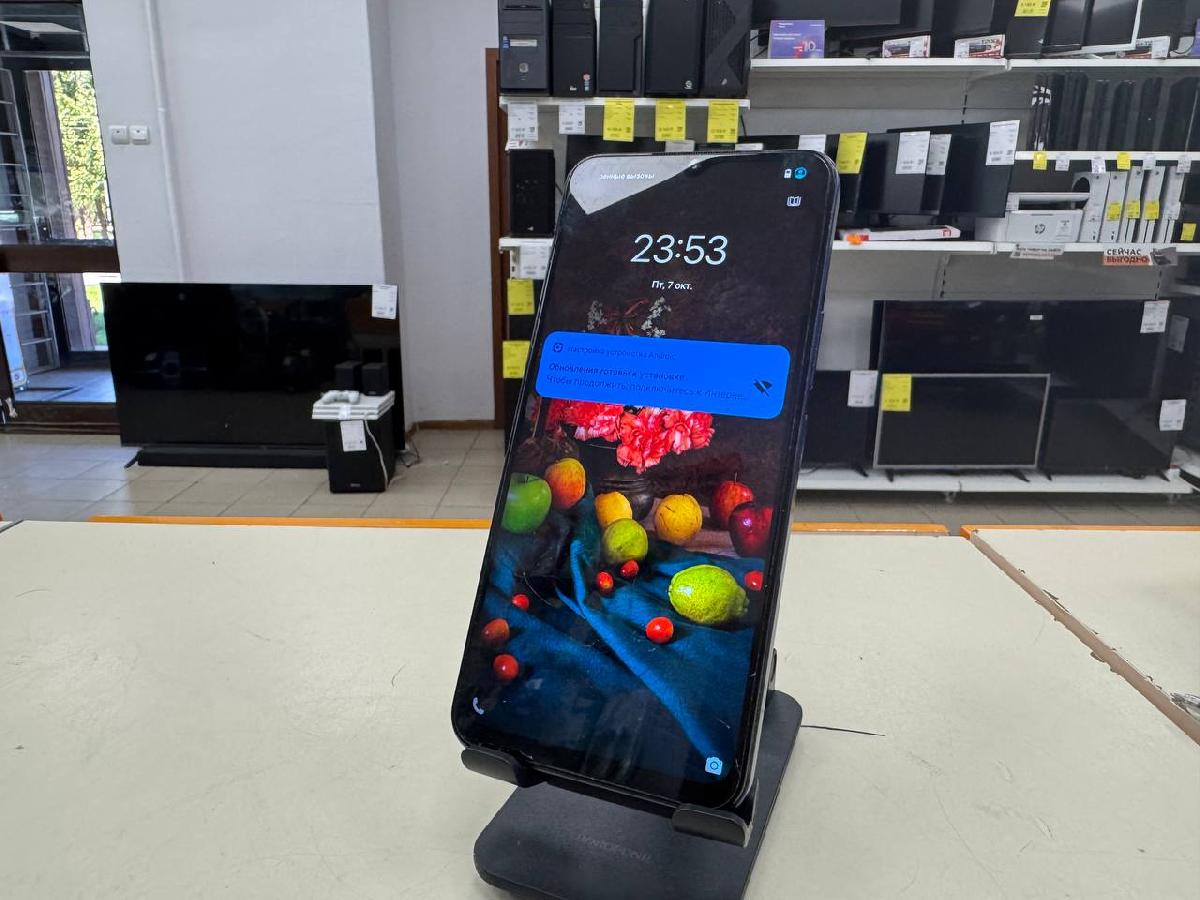 Смартфон Vivo Y35 4/64