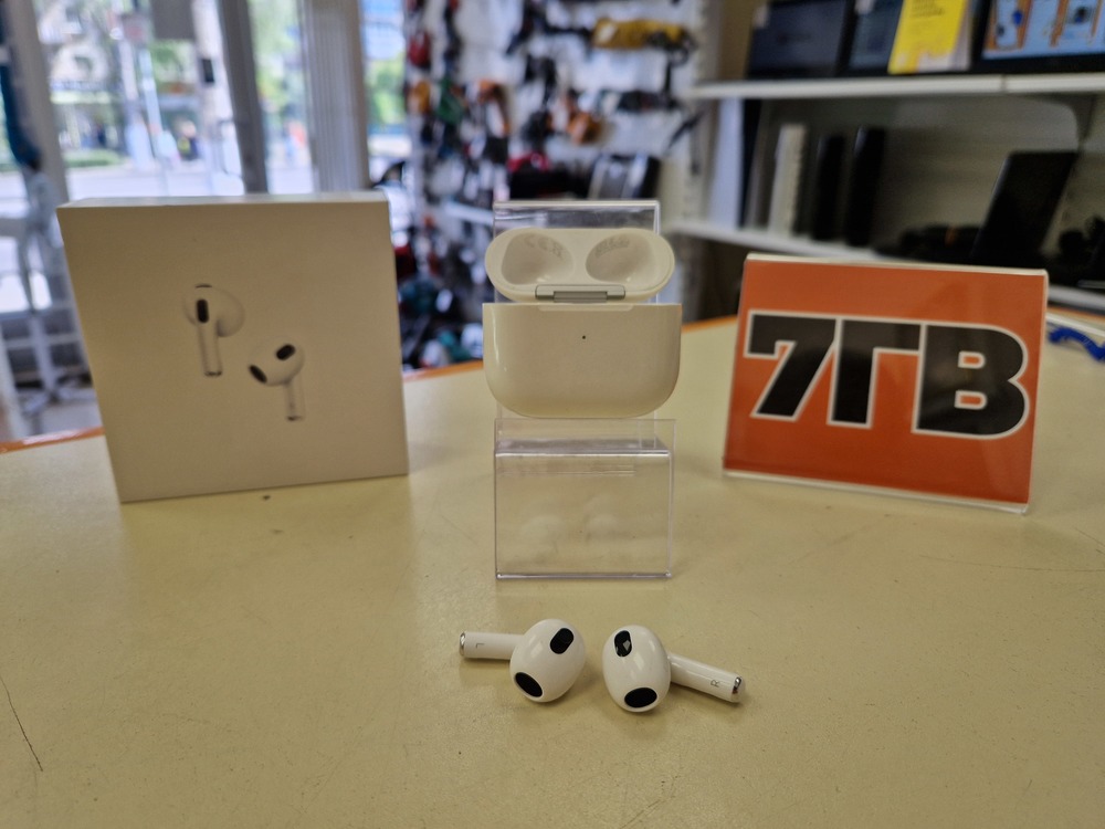 Наушники беспроводные Apple Airpods 3