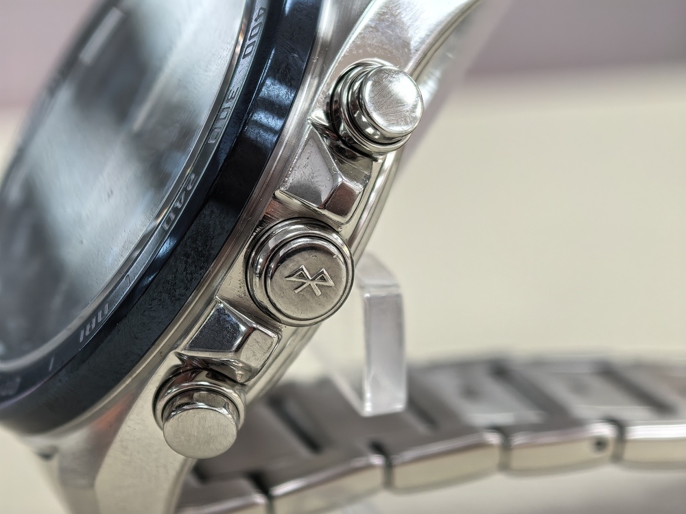 Часы наручные Casio ECB-900GL-1B