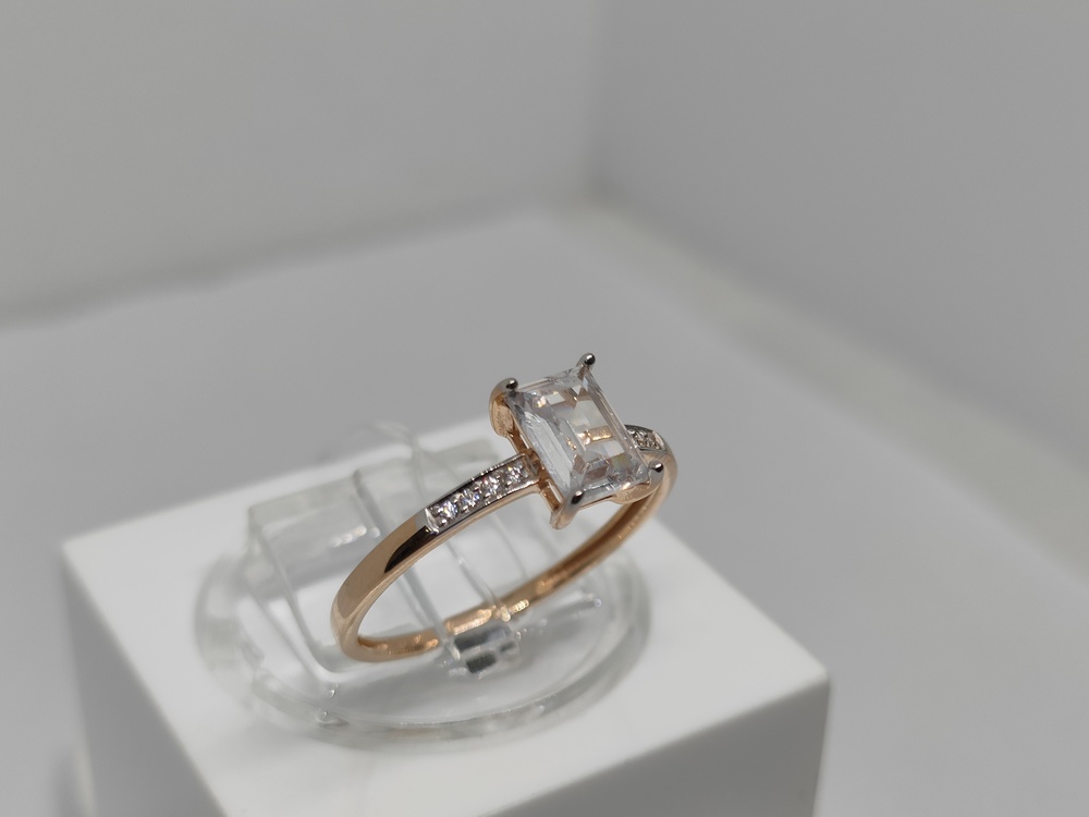 КОЛЬЦО С КАМНЯМИ (Au 585)