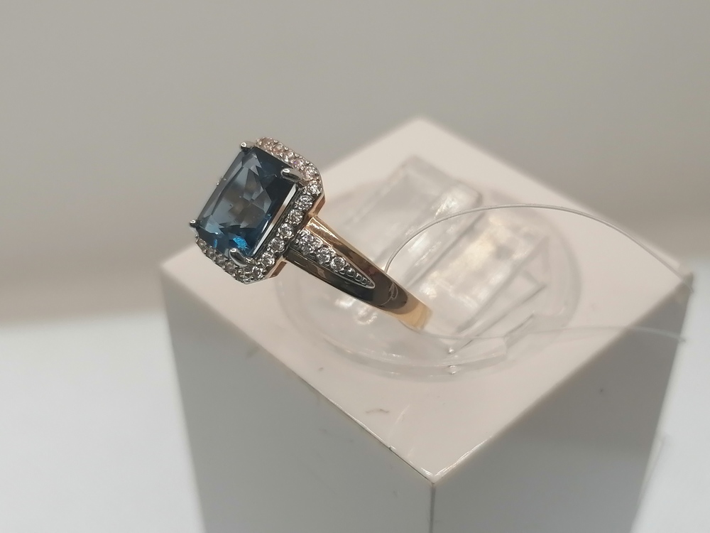 КОЛЬЦО ЛОНДОН-ТОПАЗ с камнями (Au 585)