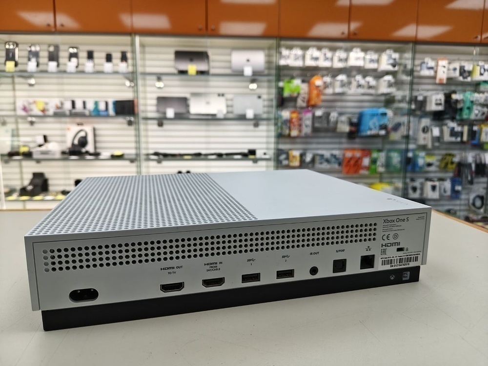 Игровая приставка Xbox One S 1TB