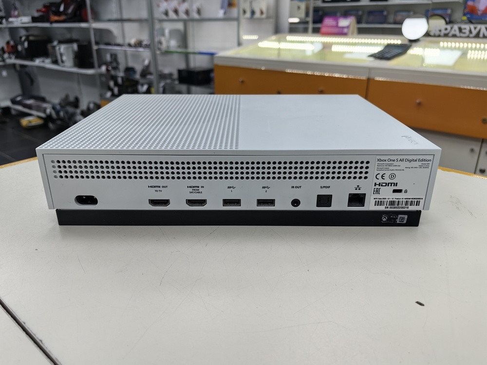 Игровая приставка Xbox One S 1TB