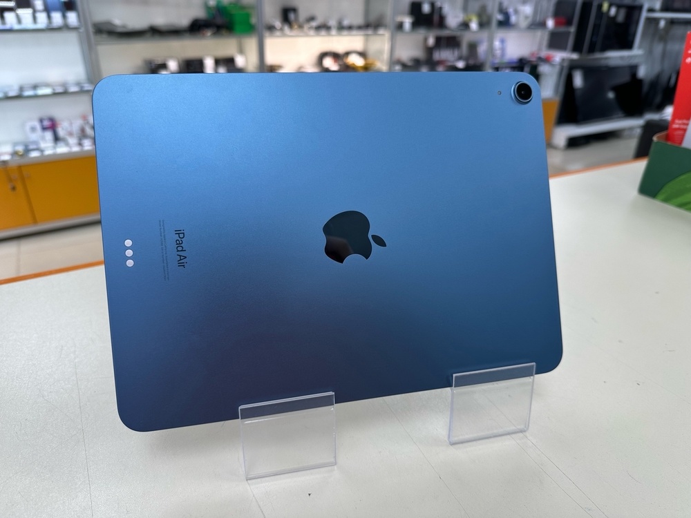 Планшет Apple iPad Air 5 64ГБ M1 (2022 A2588 (Wi-Fi)