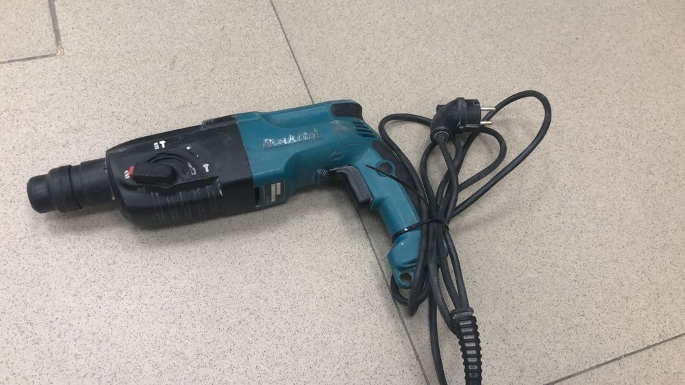 Перфоратор Makita HR-2450