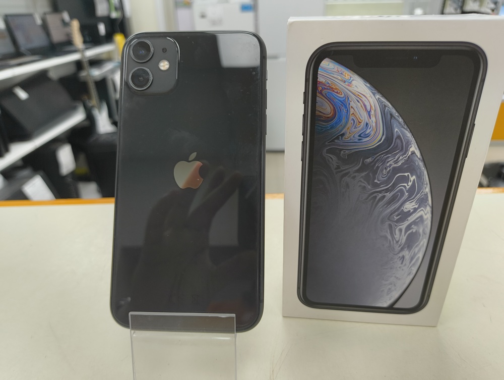 Смартфон Apple iPhone 11 64Gb