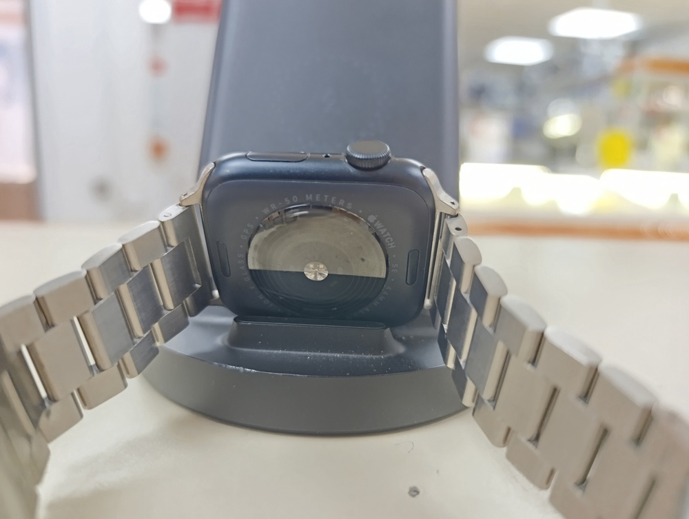 Смарт-часы Apple Watch SE 2022 44mm