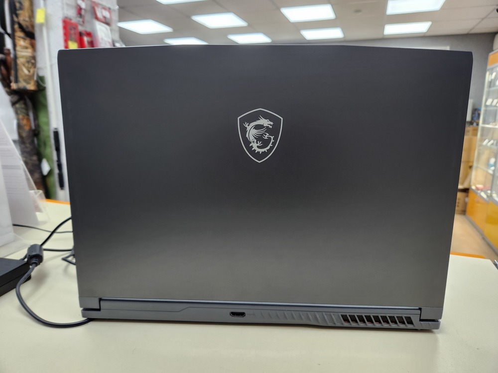 Ноутбук MSI; Core I5-12450H, GeForce RTX 2050, 16 Гб, 480 Гб, Нет