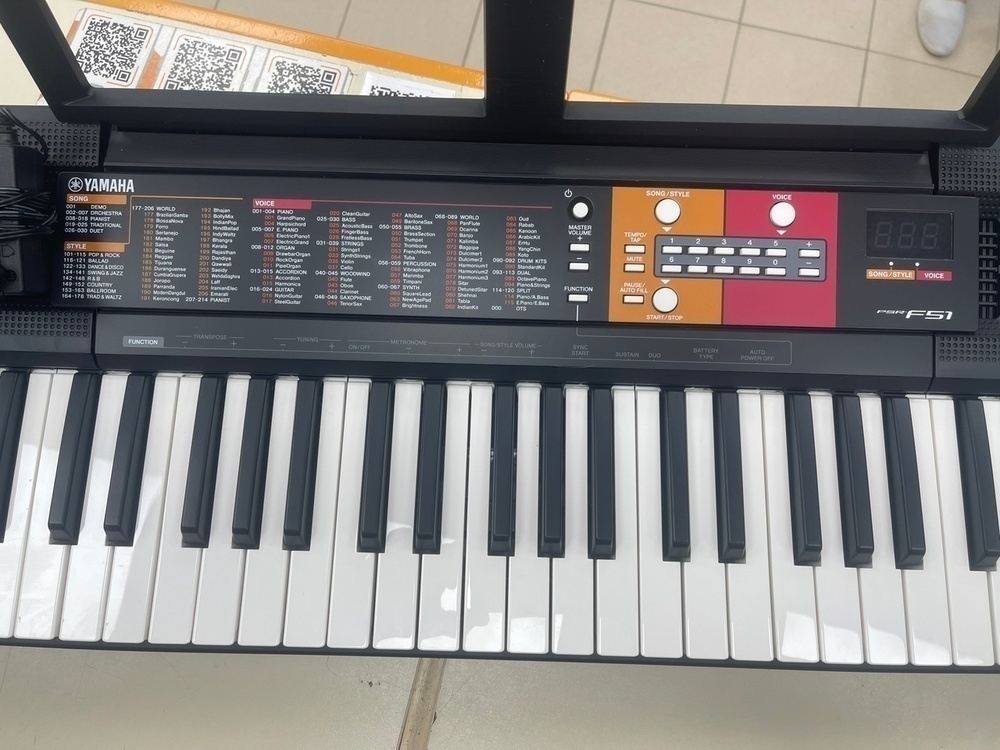 Синтезатор Yamaha PSR-F51