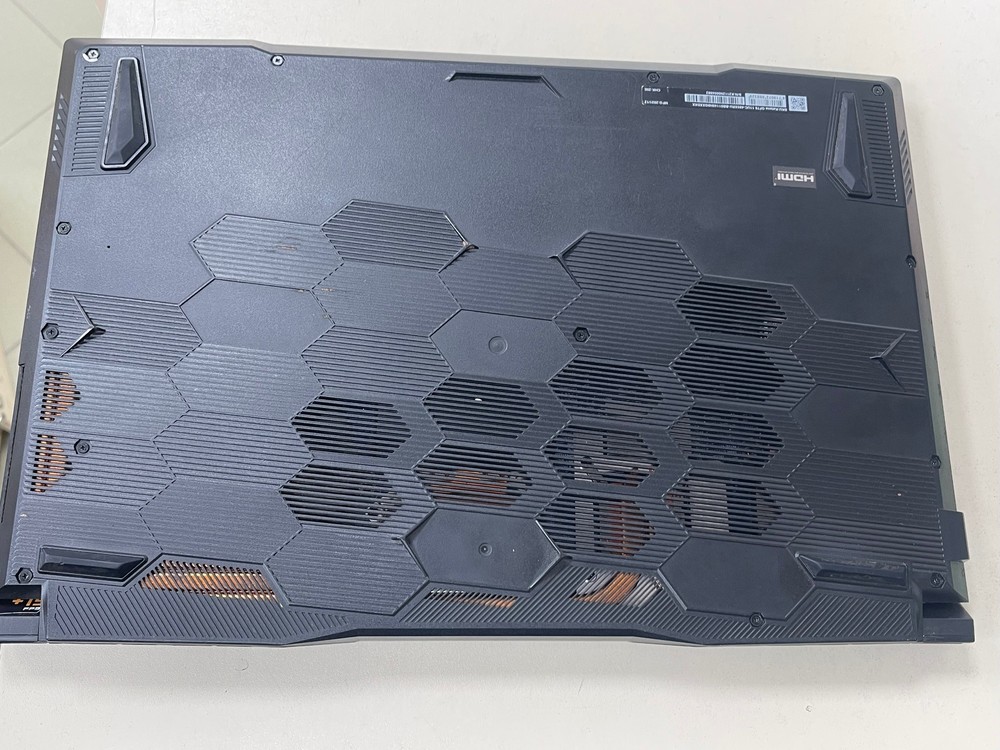 Ноутбук MSI katana gf76;  Core I5-11400H, GeForce RTX 3050, 16 Гб, 512 GB, Нет