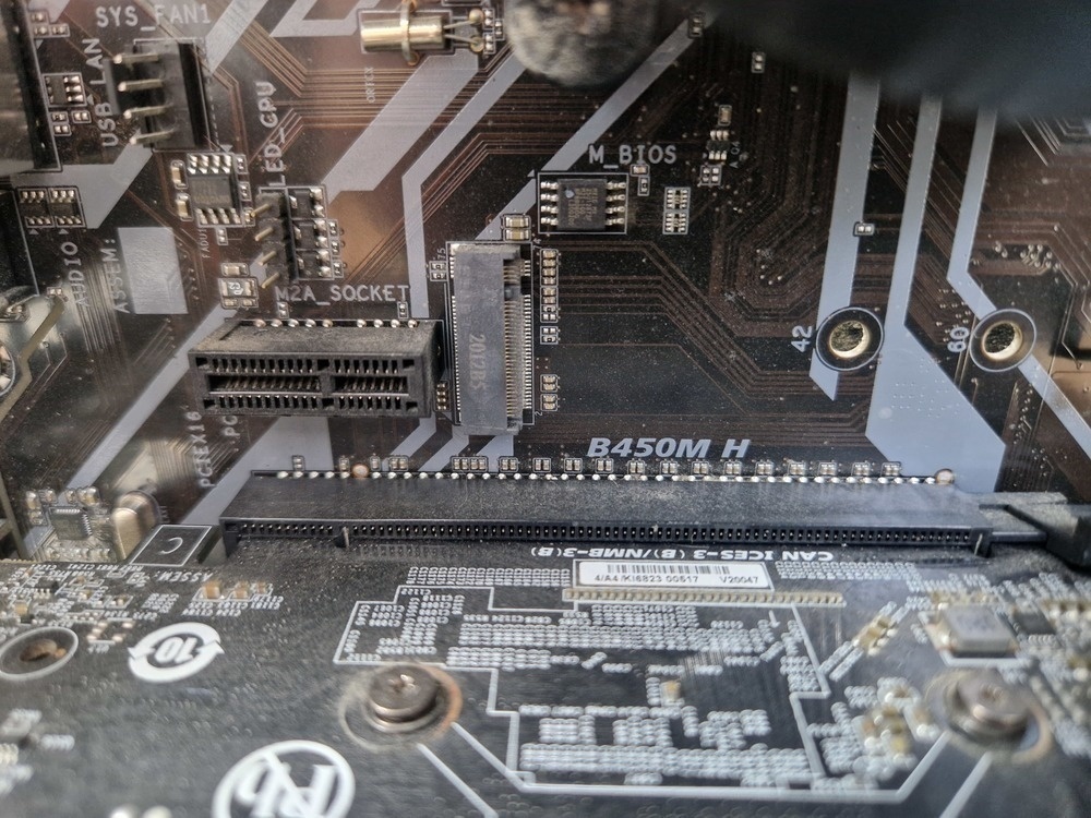 Системный блок Noname; Ryzen 5 2600X, GeForce GTX 1650, 8 Гб, 250 Гб, Нет