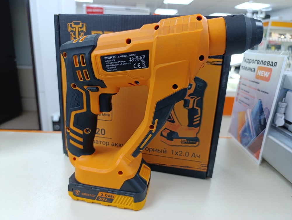 Перфоратор Deko DKCH20