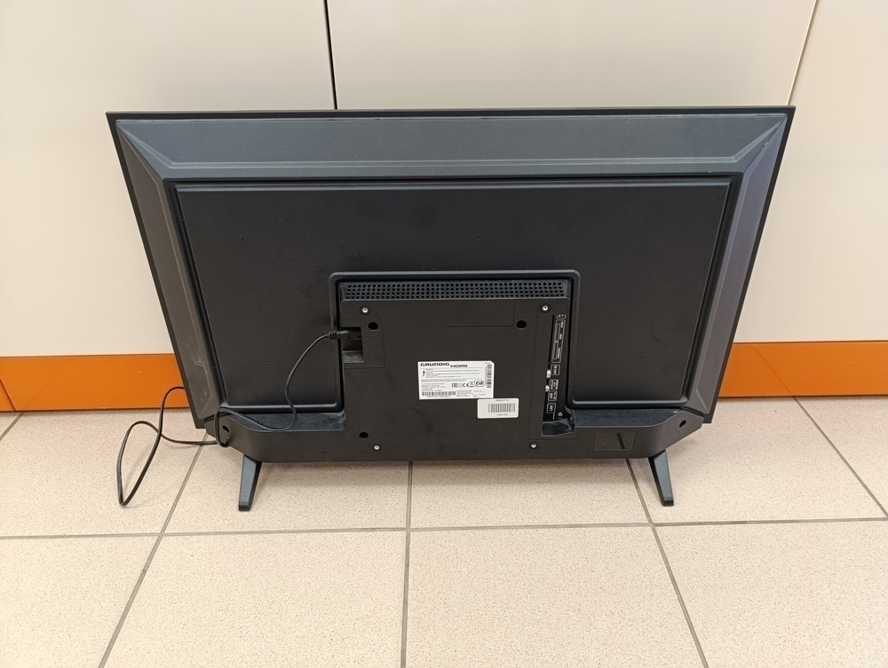 LED Телевизор Grundig 32 GGH 6900B