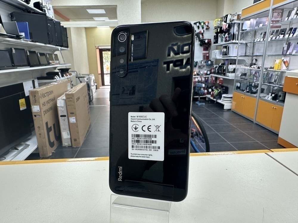 Смартфон Xiaomi Redmi Note 8 4/128