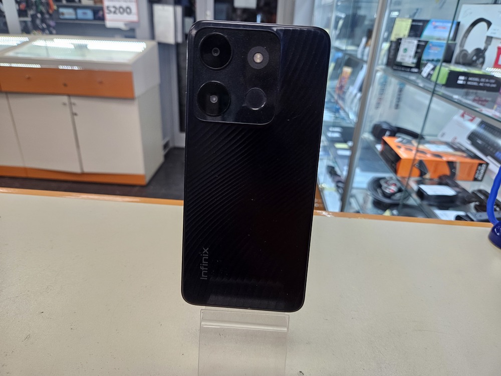 Смартфон Infinix Smart 7 4/64