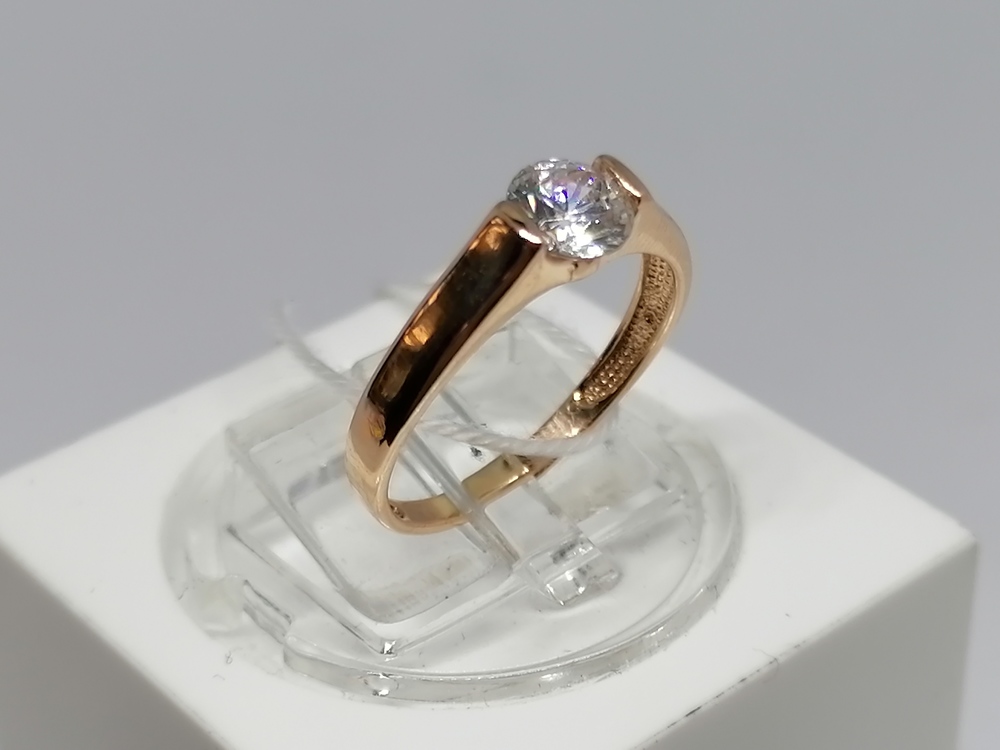 КОЛКМ585 КОЛЬЦО С КАМНЕМ (Au 585)