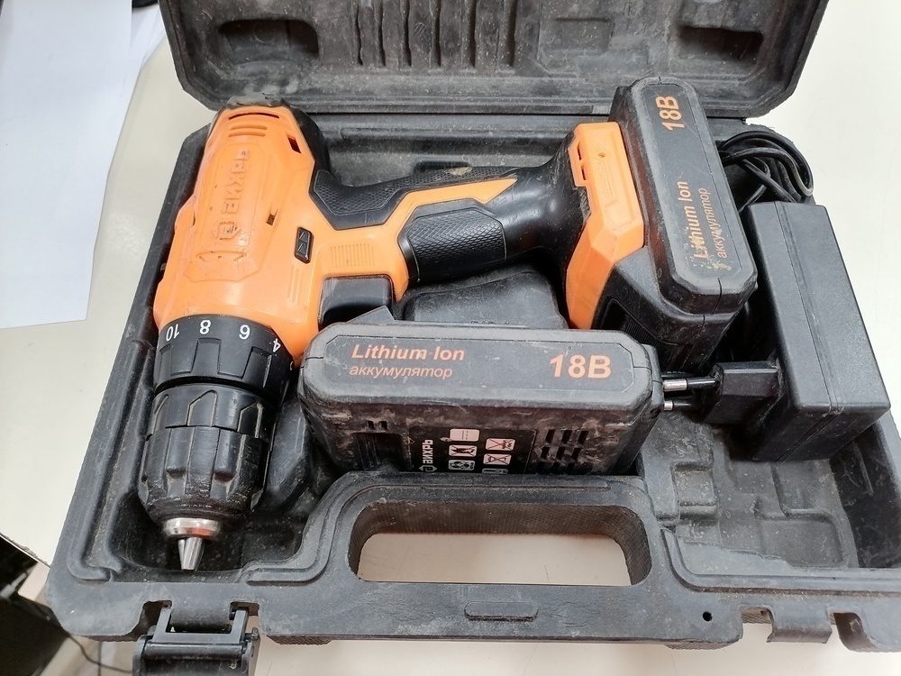 Шуруповерт Вихрь ДА-18Л-2КА;