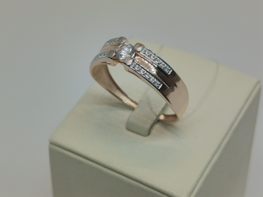 КОЛЬЦО С КАМНЯМИ (Au 585)