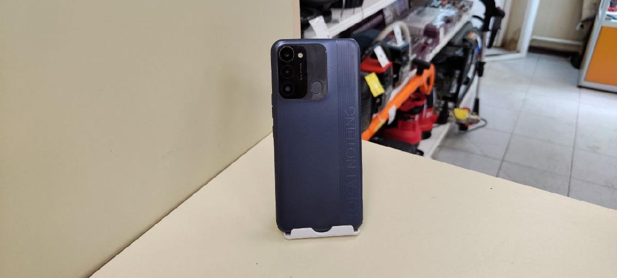 Смартфон Tecno Spark 8C 4/64