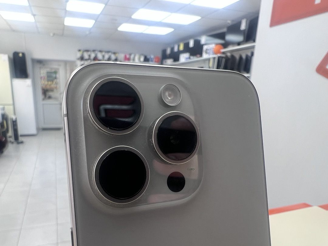 Смартфон Apple Iphone 15 Pro 128Gb