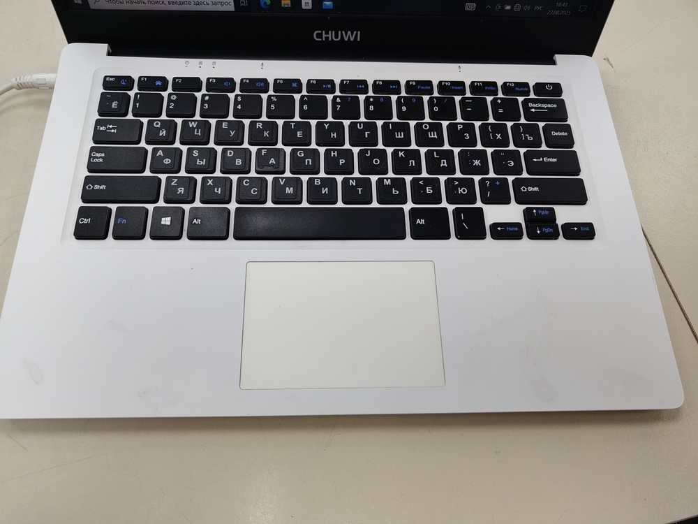 Ноутбук CHUWI; Atom x5-E8000, Intel HD Graphics 2000, 4 Гб, 64 Гб, Нет