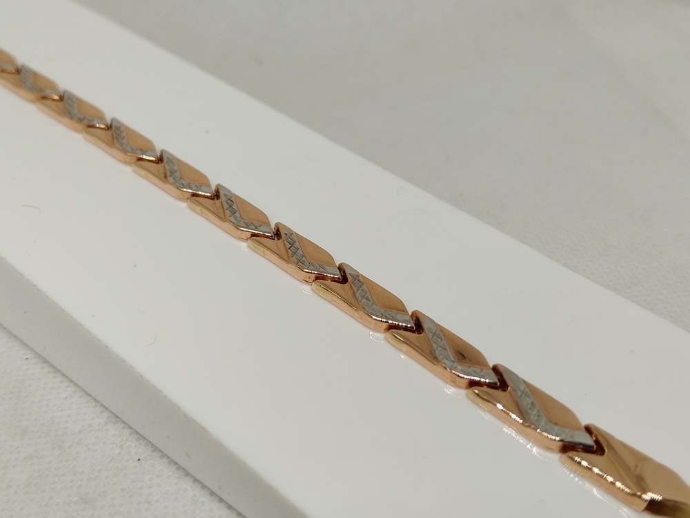 БРАСЛЕТ ПУСТОТЕЛЫЙ Фантазия Au 585