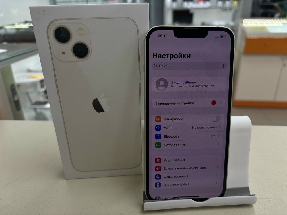 Смартфон Apple iPhone 13 128Gb