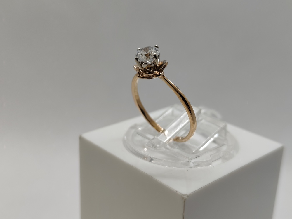 КОЛЬЦО С КАМНЕМ (Au 585)