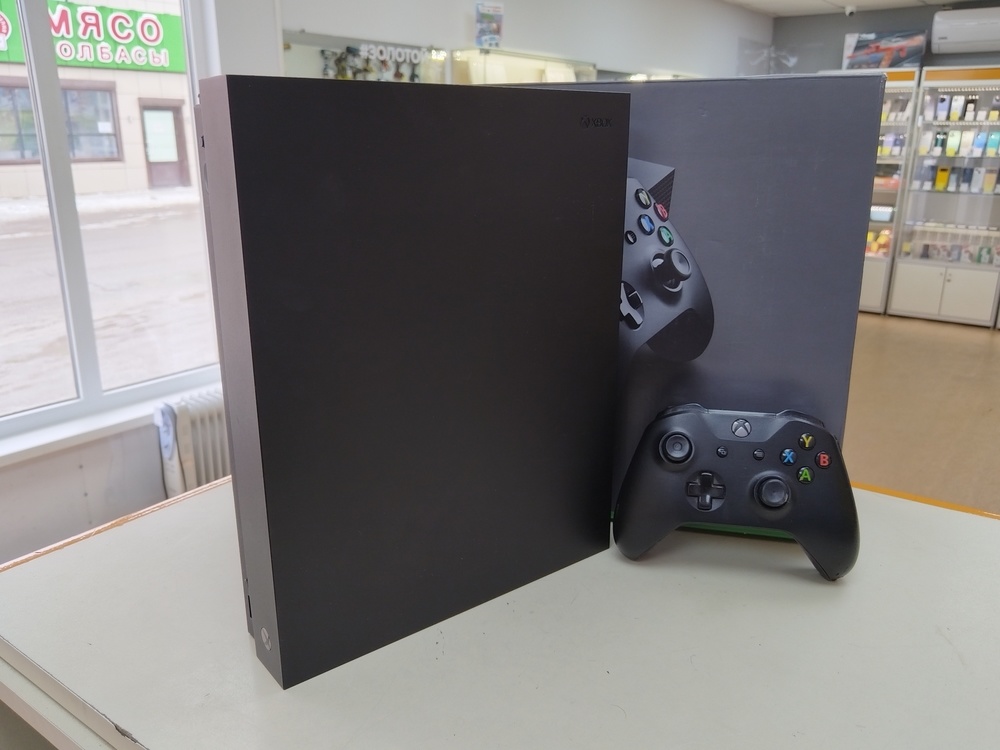 Игровая приставка Xbox One X 1Tb