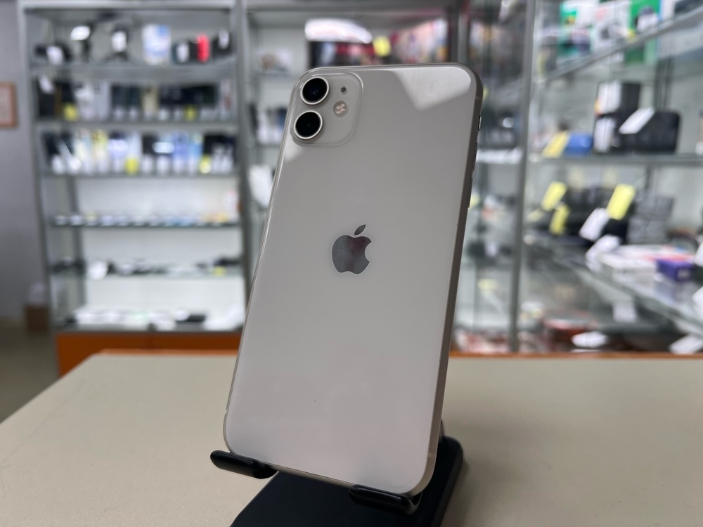Смартфон Apple iPhone 11 128Gb