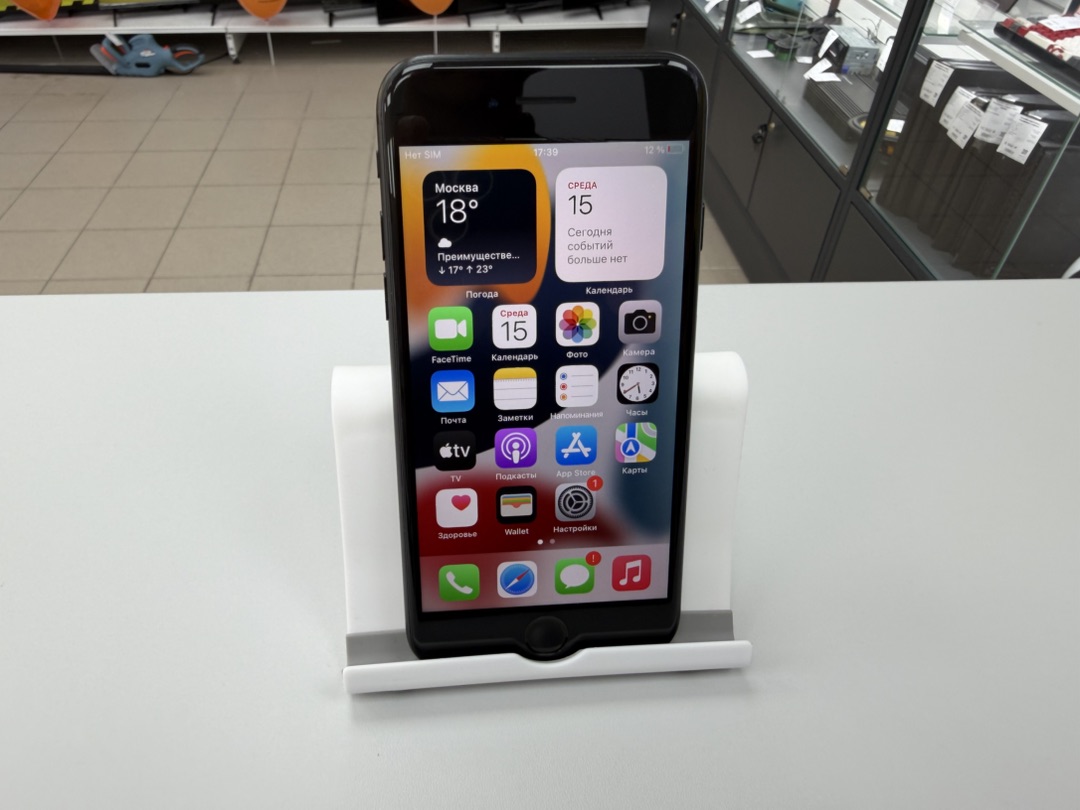 Смартфон Apple iPhone 7 32Gb