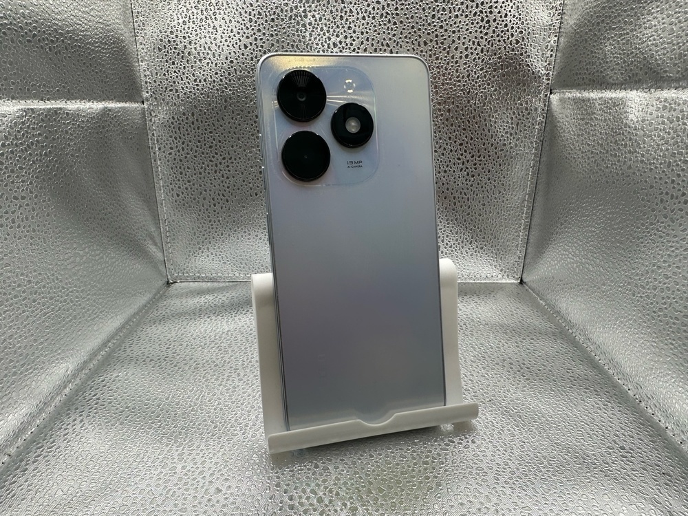Смартфон Tecno Spark Go 2024 4/64