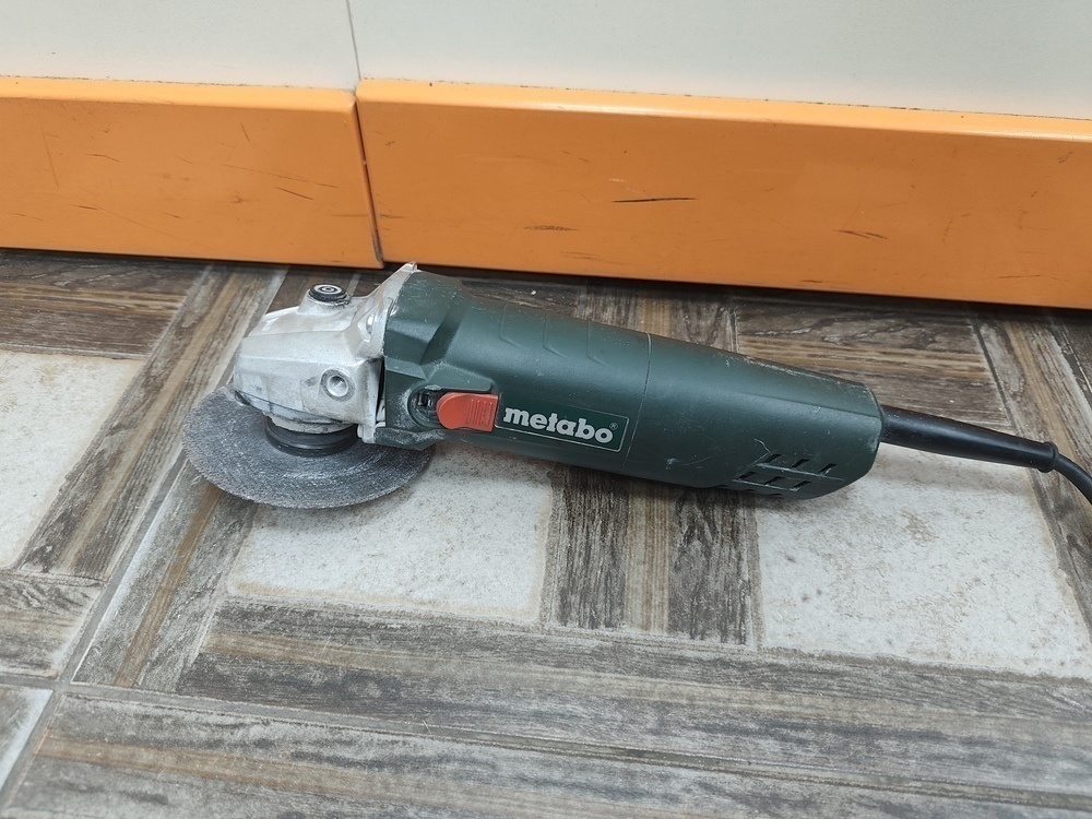 Угловая шлифмашина Metabo W850-125
