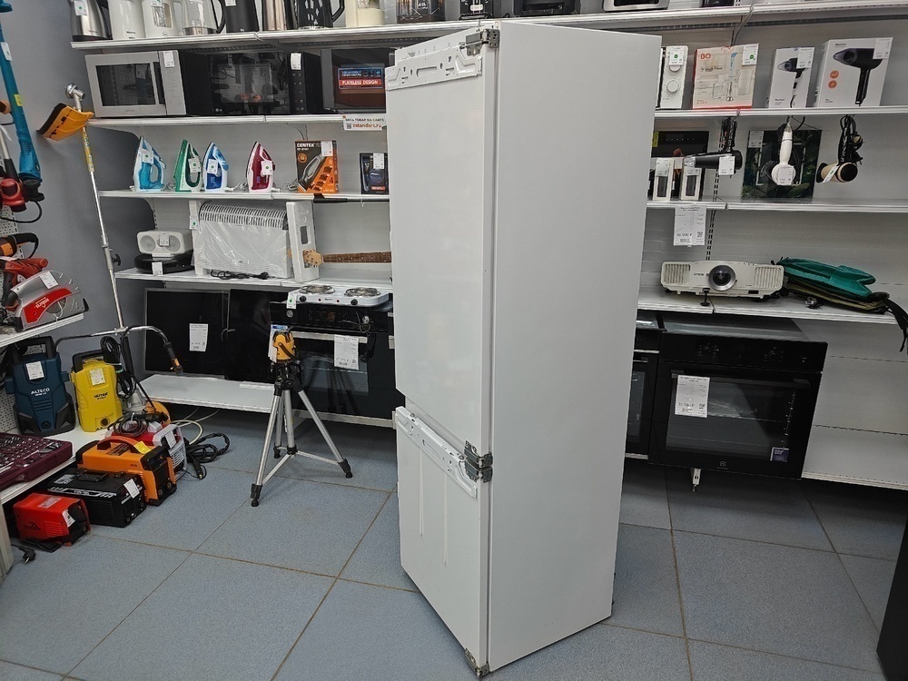 Холодильник Haier BCFT629TWRU