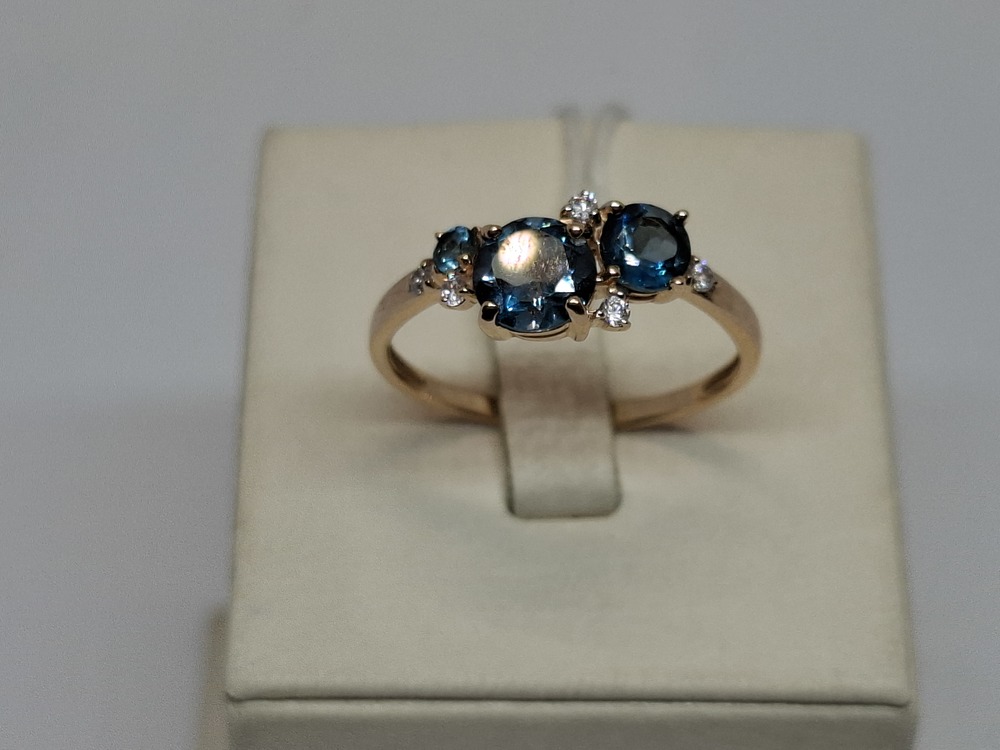 КОЛКМИ585 КОЛЬЦО С КАМНЯМИ (Au 585)