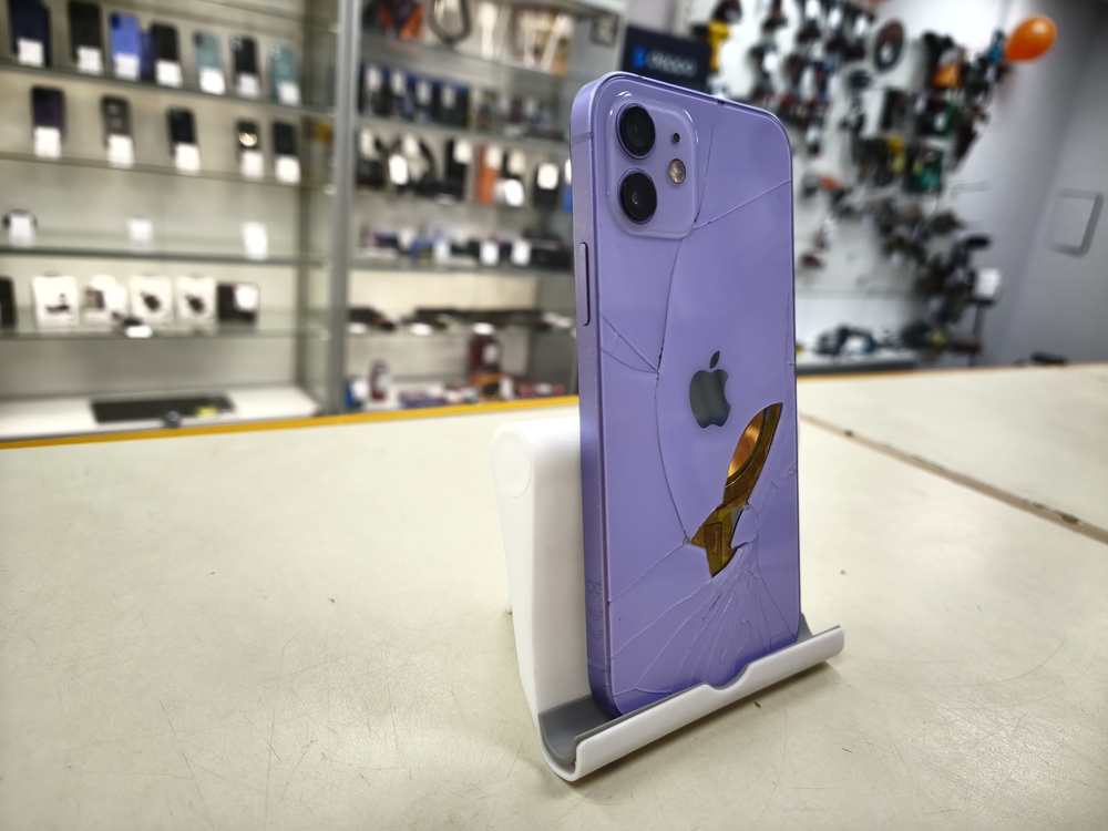 Смартфон Apple iPhone 12 64Gb