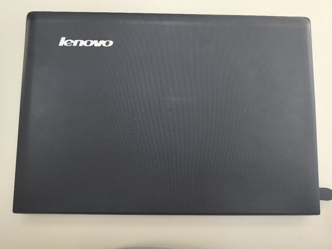Ноутбук Lenovo; Core i5-4200U, GeForce GT 820M, 8 Гб, 120 Гб, Нет