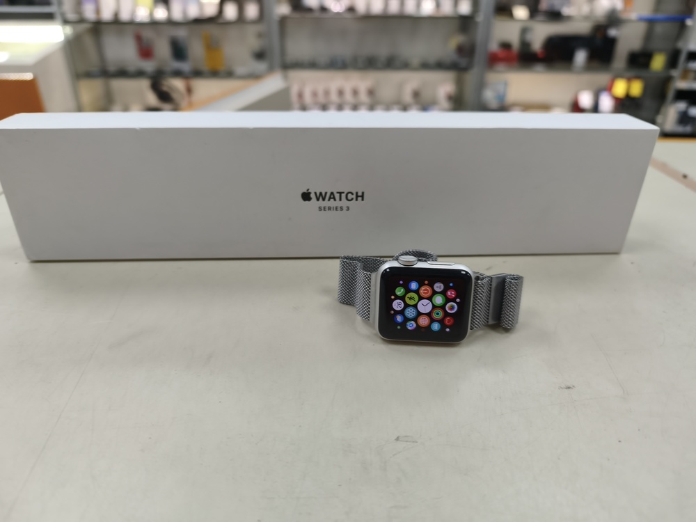 Смарт-часы Apple Watch Series 3 38 мм