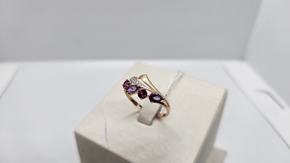 КОЛКМИ585 КОЛЬЦО С КАМНЯМИ (Au 585)