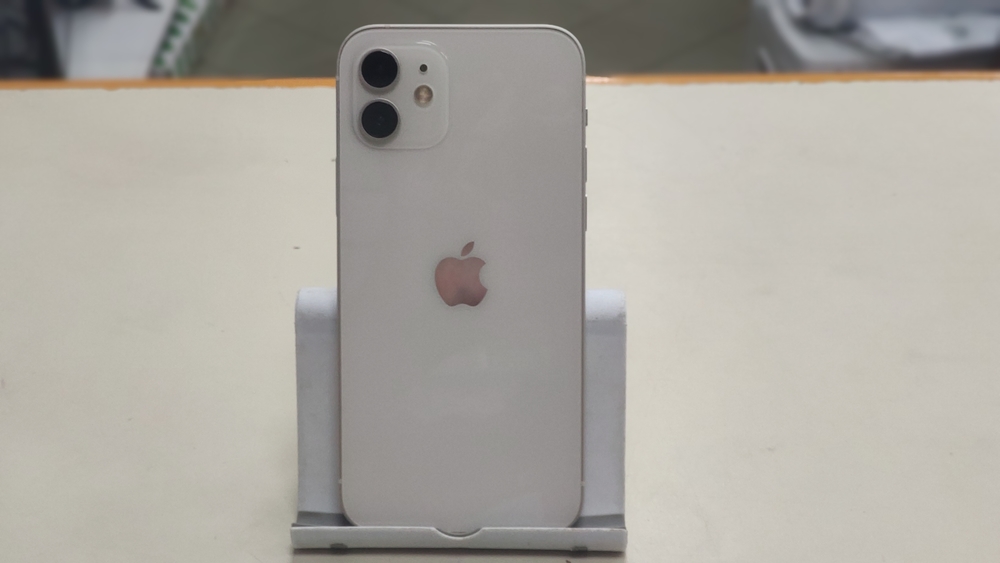Смартфон Apple iPhone 12 128Gb